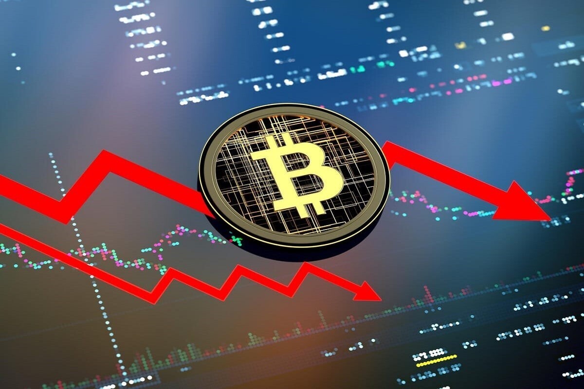 بیت‌کوین از بالاترین سطح تاریخی ۱۲۵,۰۰۰ دلاری خود اصلاح می‌کند: کف قیمت BTC کجا خواهد بود؟
