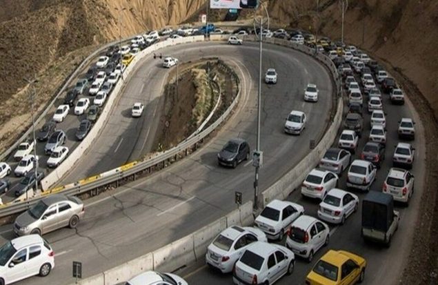 ترافیک سنگین در جاده‌های کندوان و هراز/ مسافران قبل از حرکت مسیرها را چک کنند