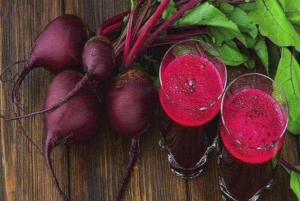 معجزه آب چغندر برای کاهش فشارخون افراد مسن معجزه آب چغندر برای کاهش فشارخون افراد مسن