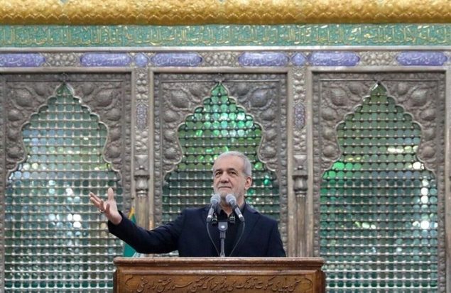پزشکیان، سخنران مراسم شب عاشورای حسینی در حرم امام خمینی(ره) پزشکیان، سخنران مراسم شب عاشورای حسینی در حرم امام خمینی(ره)