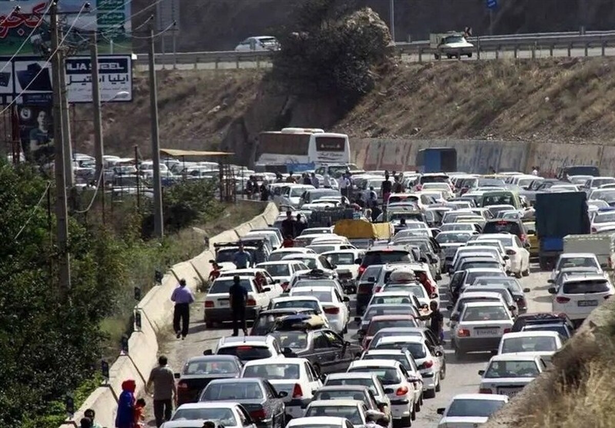 آخرین وضعیت ترافیکی محورهای مواصلاتی کشور / ترافیک در ورودیهای تهران نیمهسنگین است آخرین وضعیت ترافیکی محورهای مواصلاتی کشور / ترافیک در ورودیهای تهران نیمهسنگین است