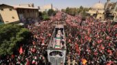 روایت متفاوت گاردین از مراسم تشییع رهبر شهید خبرساز شد روایت متفاوت گاردین از مراسم تشییع رهبر شهید خبرساز شد
