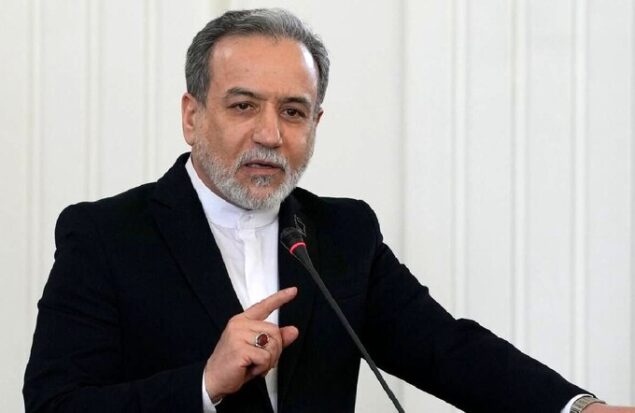 عراقچی: عناصر صهیونیست در دولت آمریکا «سر» خود را در خاک دفن میکنند عراقچی: عناصر صهیونیست در دولت آمریکا «سر» خود را در خاک دفن میکنند